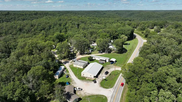 Dexter's Last Resort RV & Airbnb Picture 4