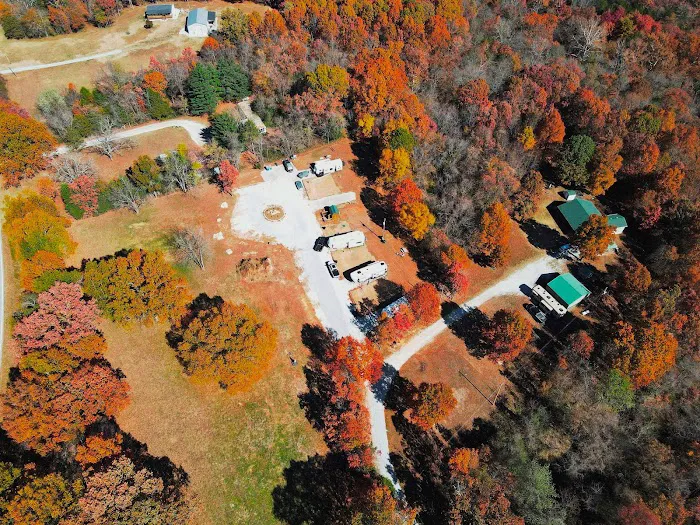 Around the Bend Ozarks RV Park Picture 10