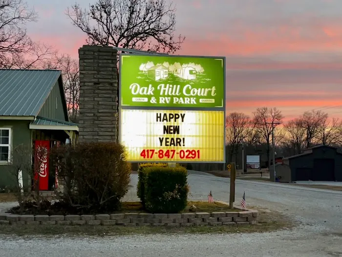 Oak Hill Court Cabins & RV Park Picture 2