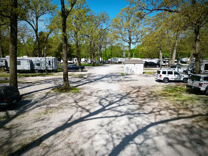 Ozark Canopy RV Park - Springdale Picture 10