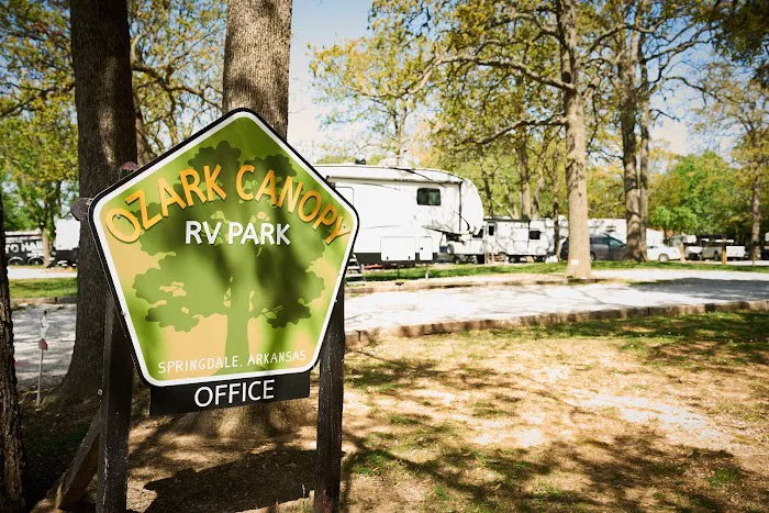 Ozark Canopy RV Park - Springdale Picture 3