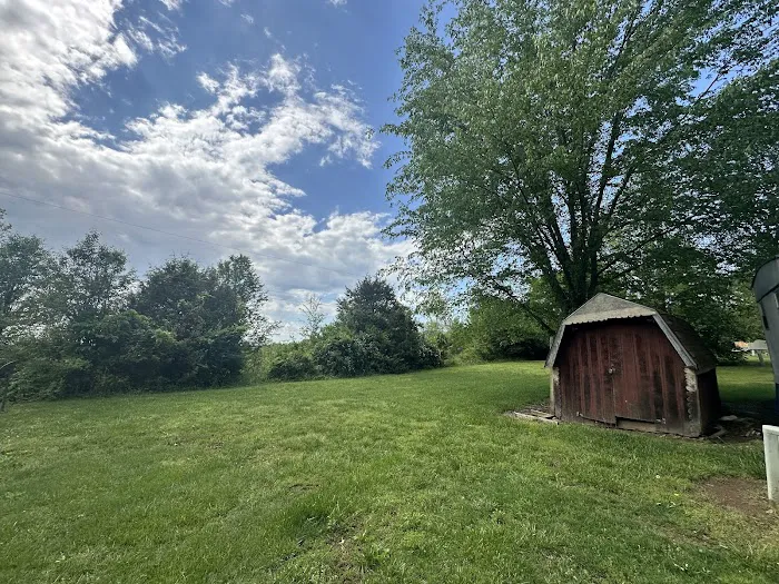 Shenandoah Mobile Home Park Picture 9