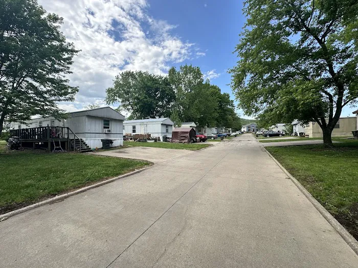 Shenandoah Mobile Home Park Picture 10