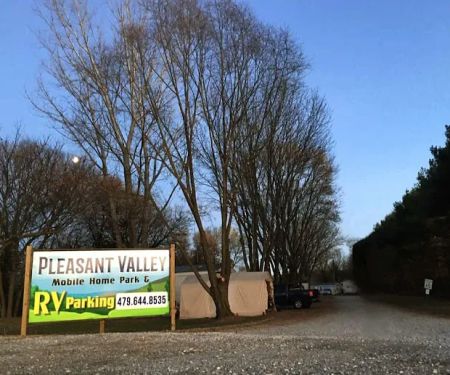PLEASANT VALLEY Mobile Home Park & RV ParKIng