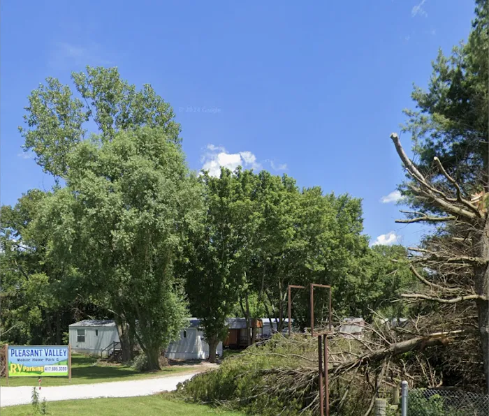 PLEASANT VALLEY Mobile Home Park & RV ParKIng Picture 9