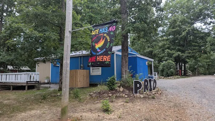 Whispering Oaks Retreat and Campground Picture 6