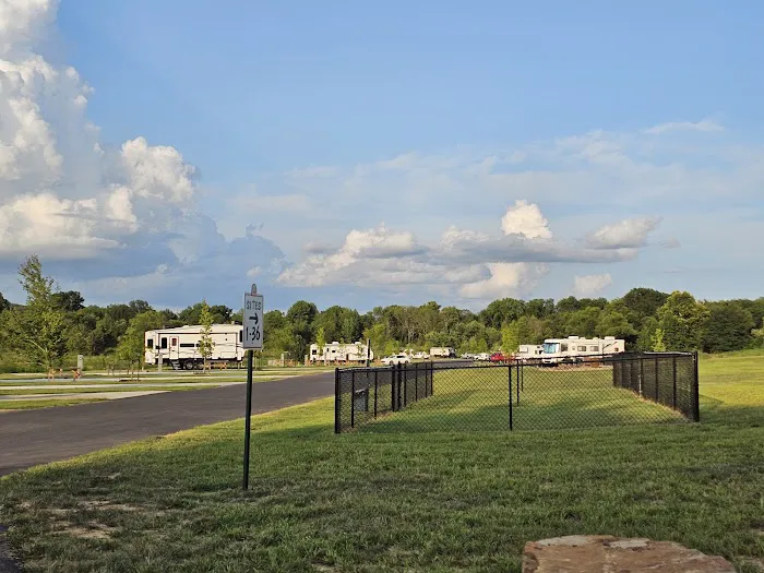Pathfinder RV Resort Picture 4