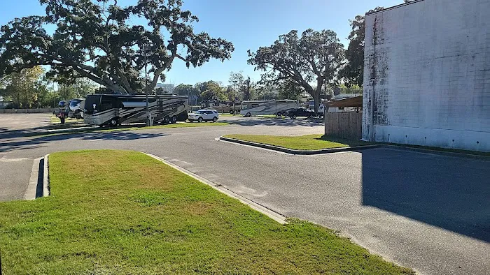 Boomtown Biloxi RV Park Picture 1