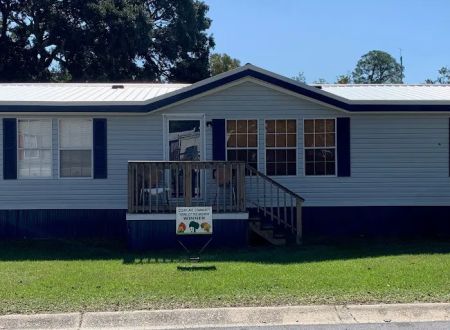 Cedar Lake Mobile Home Community