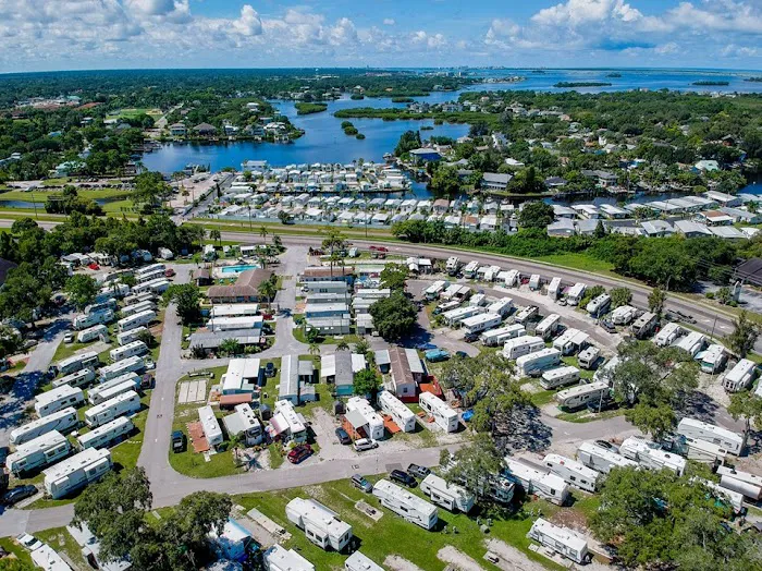 Bay Aire RV Park Picture 9
