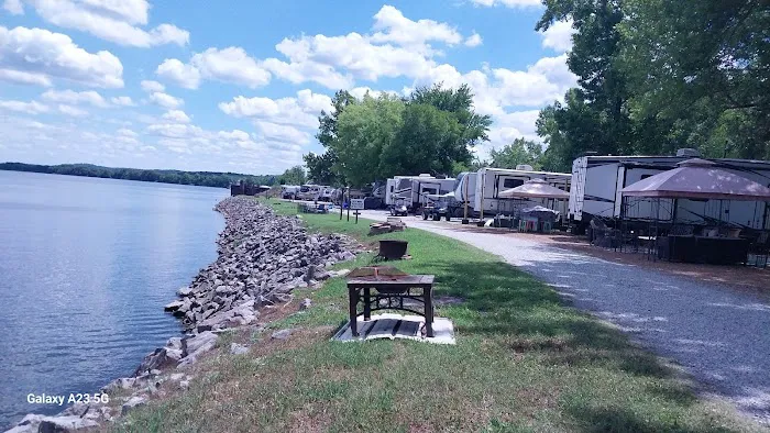 Perryville Campground Picture 5