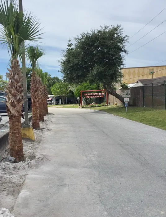 Frontier Village Mobile Home Park Picture 7