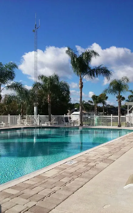 Emerald Pointe RV Resort Picture 4