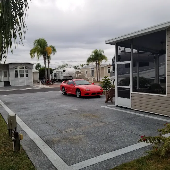 Emerald Pointe RV Resort Picture 6