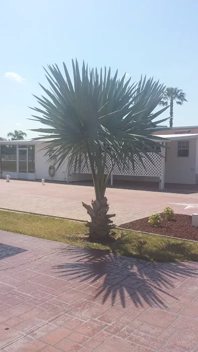 Emerald Pointe RV Resort Picture 2