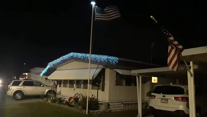 Palm Shores Mobile Village Picture 8
