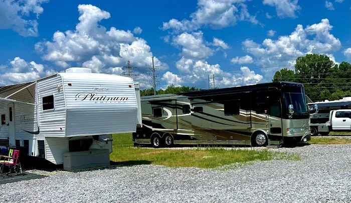 Scenic Overlook RV Campground Picture 3