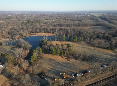 Lakehouse Resort & Event Center LLC