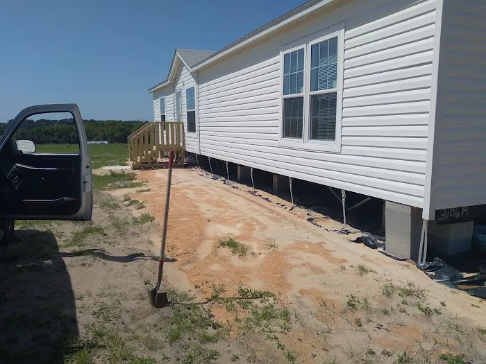 Colonial Mobile Home Park Picture 5