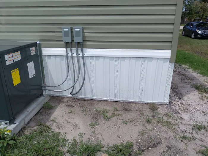 Colonial Mobile Home Park Picture 2
