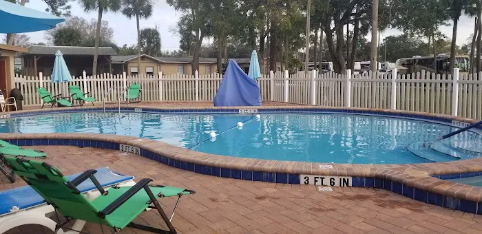 Space Coast RV Resort Picture 3