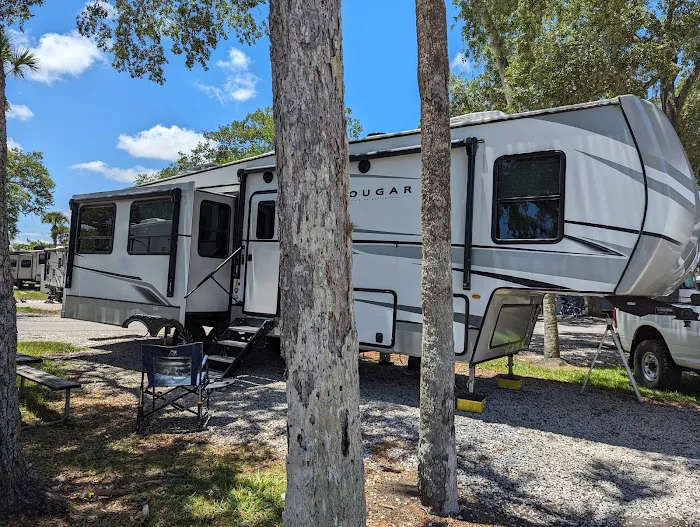 Space Coast RV Resort Picture 8