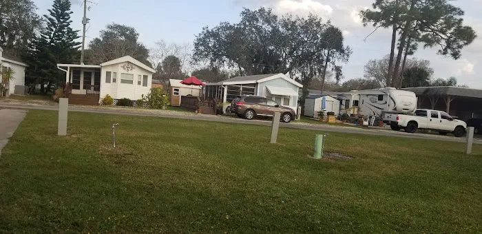 Space Coast RV Resort Picture 2