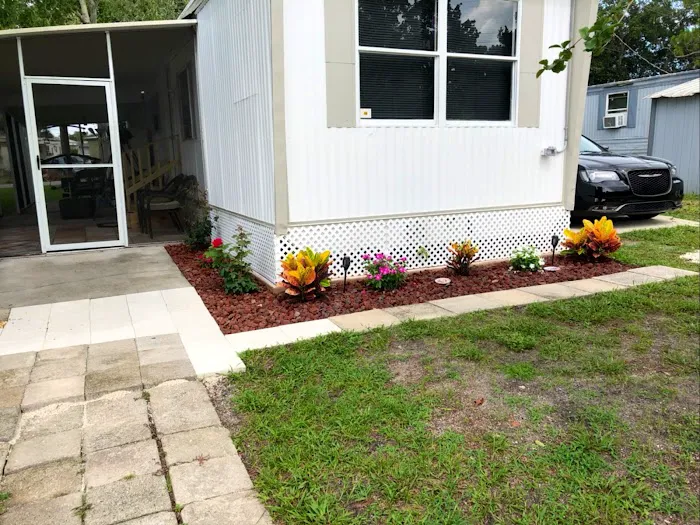 Pinewood Manufactured Home Community | Ormond Beach Picture 7
