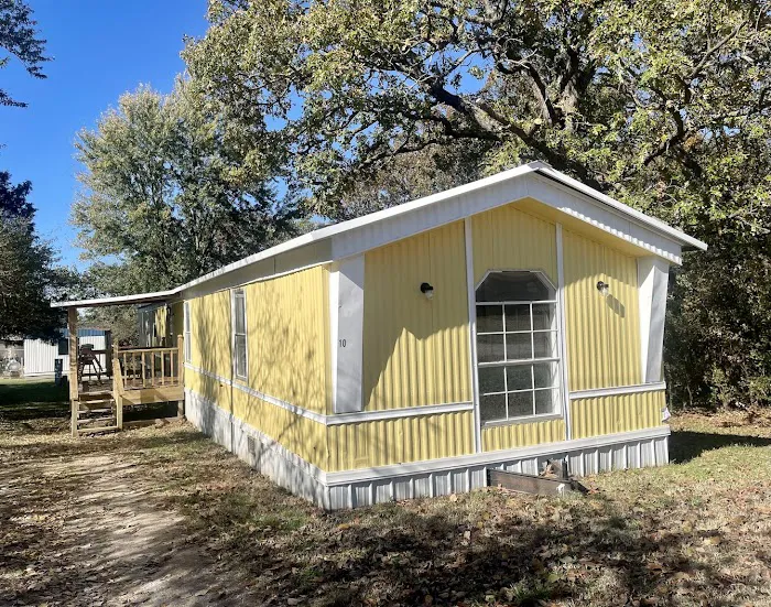 Monett Village Mobile Home & RV Park Picture 8