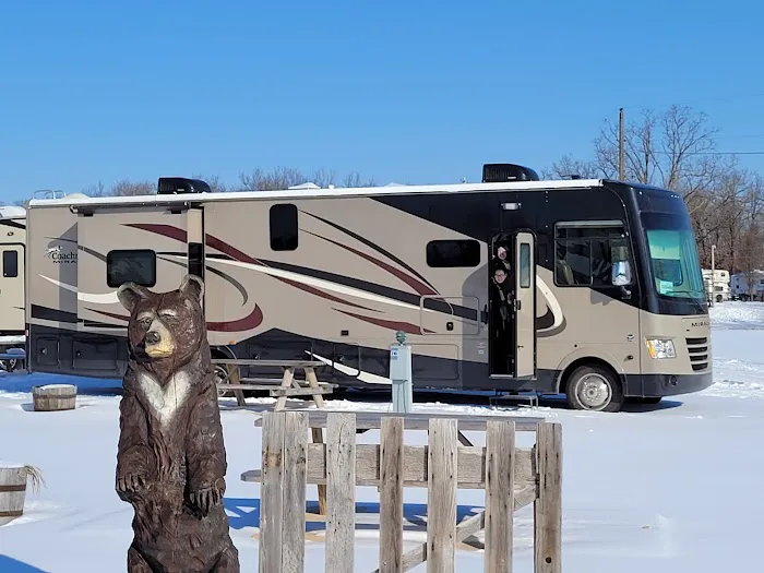 Rustic Meadows RV Park Picture 4