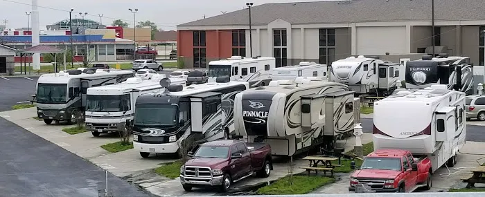 R.V. Express 66 RV Park Picture 2