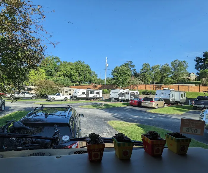 The Creeks RV Resort Picture 5