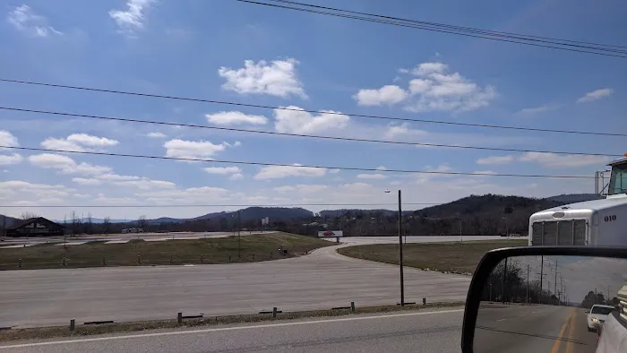 Road Hog RV Park Picture 5