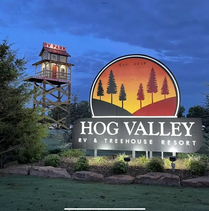 Hog Valley RV & Treehouse Resort Picture 2