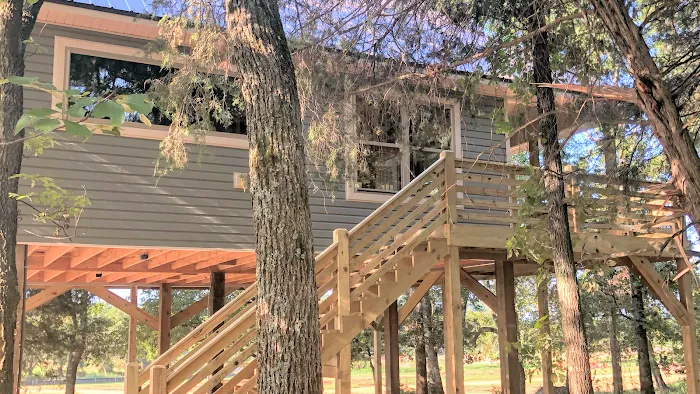 Hog Valley RV & Treehouse Resort Picture 10