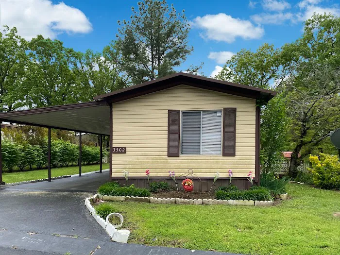 Flat Rock Village Retirement Picture 8