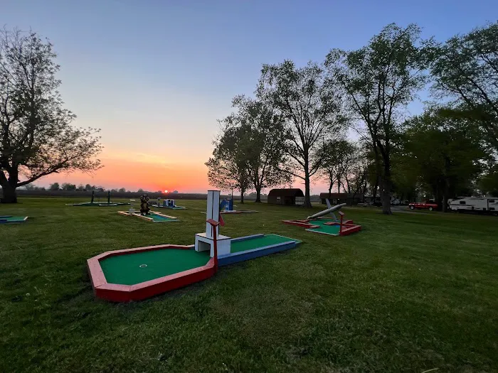 Galesburg East / Knoxville, IL KOA Holiday Picture 3