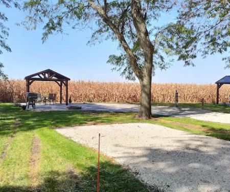 Galesburg East / Knoxville, IL KOA Holiday