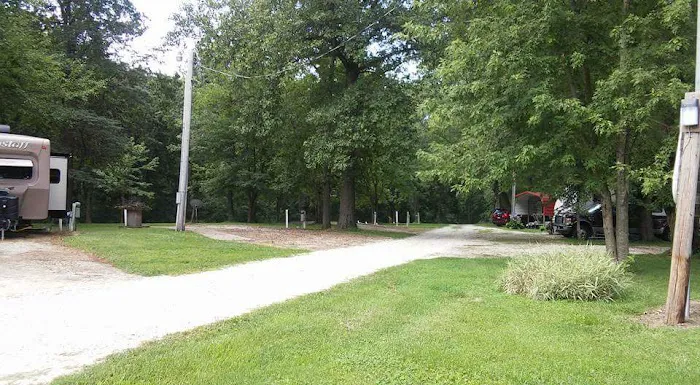Whispering Oaks Campground Picture 10