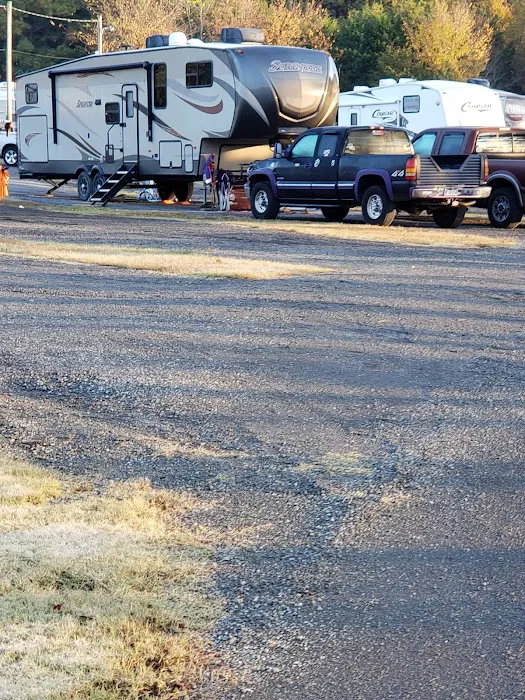 William O. Darby RV Park & Covered RV Storage Picture 10