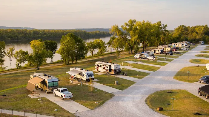 Fort Smith Riverfront RV Resort Picture 2