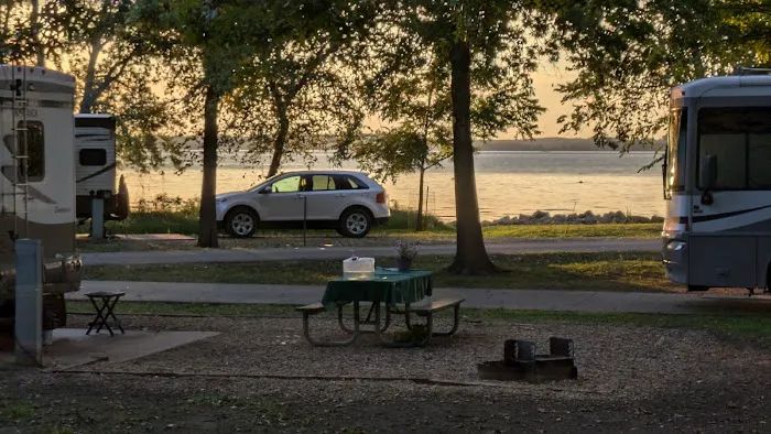 Hickory Point Campground Picture 7