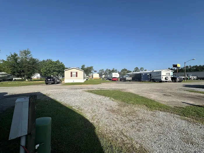 Oaklawn RV Park Picture 8