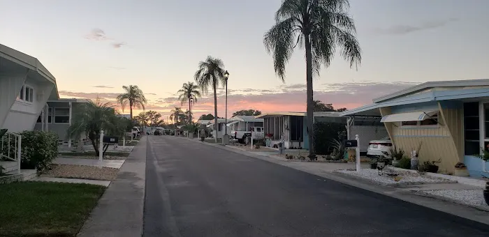 Honeymoon Mobile Home Park Picture 2