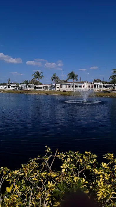 Lake Highlander Mobile Home Park (55+) Picture 9