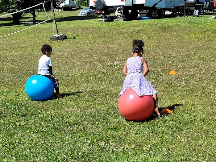 Backyard Campground Picture 8