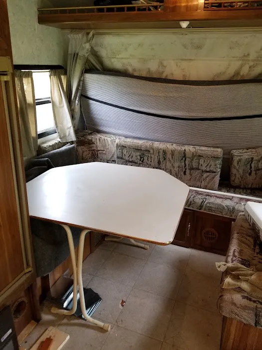 Vel Terra Campground Picture 10