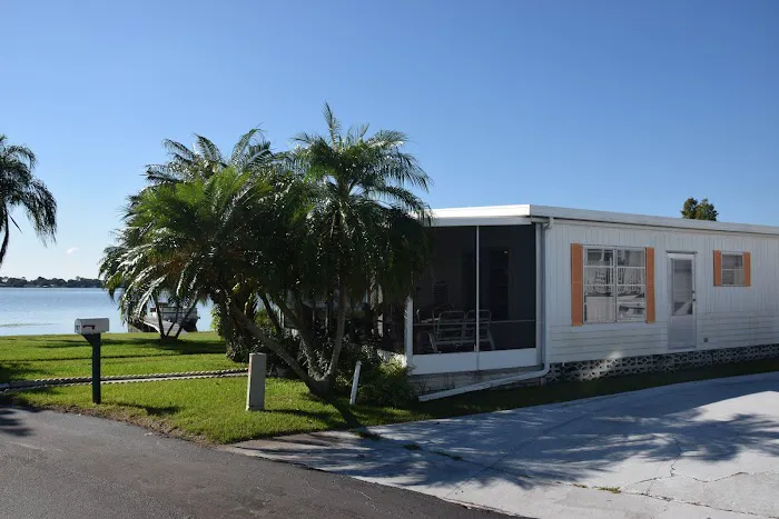 Cypress Shores Manufactured Home Community Picture 2