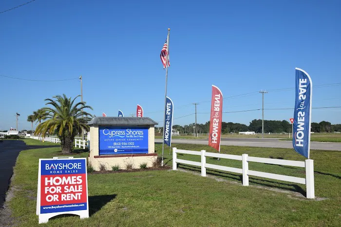 Cypress Shores Manufactured Home Community Picture 4
