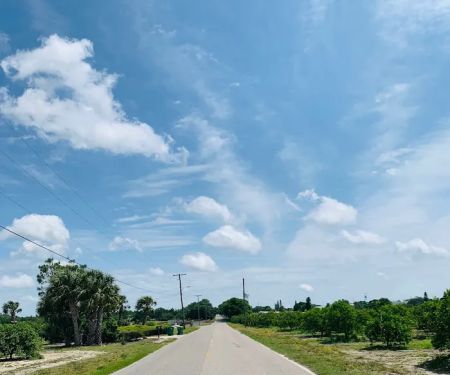Dell Lake Village Mobile Home Community